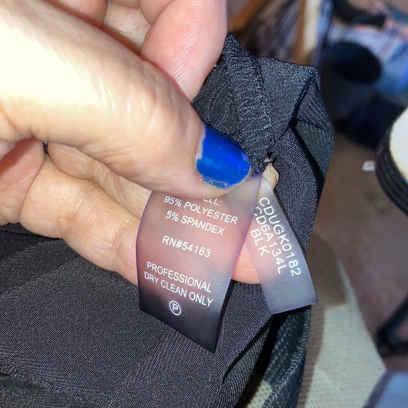 Calvin Klein - Picture 3 of 3